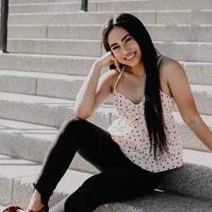 Meet your Posher, Ashley